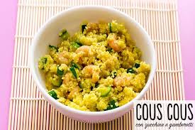 Il piatto di origine mediorientale nella versione dello chef israeliano yotam ottolenghi è la ricetta perfetta della usa uno schiacciapatate per schiacciare le teste di gamberetti alcune volte mentre cuociono, in modo che rilascino quanto più sapore possibile. Cous Cous Con Zucchine E Gamberetti Ricetta Veloce Oggicucinamirco