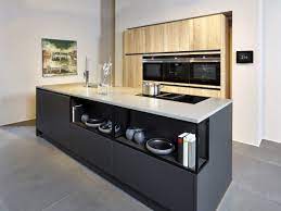 wilt u uw keuken kopen in duitsland in de keukenwinkel van ekelhoff keukens vindt u exclusieve top keukens showroomkeuke keuken met kookeiland keuken keukens
