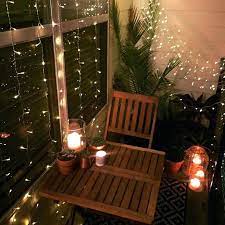 20 Cool Christmas Lights Decorating Ideas For Balcony Small Balcony Decor Apartment Balcony Decorating Balcony Decor