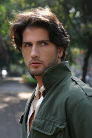 Anibal Navarro de 'Nada es lo que parece': El Hombre de Acción