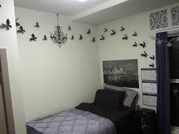 Kamar adalah istana buat anak kost atau kamu yang mahasiswa. Desain Dinding Kamar Kost