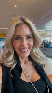 A quick 36 hours in San Francisco ✈️ Connecting with incredible women in  real estate at the Trailblazing Women’s Realtors Luncheon, hosted by the  incredible @jennifergilsonrealestate of ...