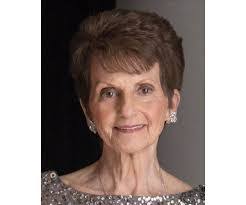 Denise Rivas's Instagram, Twitter & Facebook