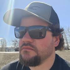 Had a blast celebrating my birthday last night with this wild bunch 💥 Wish  we would have gotten a pic with the whole crew, but time flies when you're  having a blast