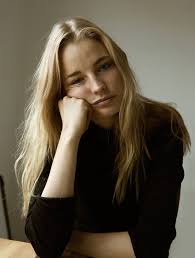 Elise Aarnink By Pablo Curto Andwhatelse Blonde With Freckles Blonde Hair Characters Blonde Hair Girl
