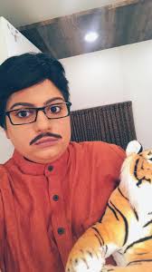 KAAFI FUN was had at @comicconindia by Girish, Tinder Aunty, Maunika Singh  and Myself. Discovered a whole new world of superfandom and met the cutest  people. Please checkout @sophiealmaz 's Work. She's