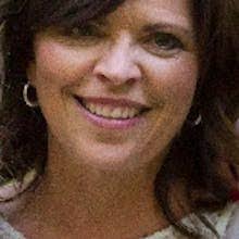 Sandy Ennis's Instagram, Twitter & Facebook