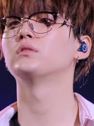 💜💜😍😍🤴😍😍💜💜 #bts #jungkook #jimin #jhope #v #jhope #suga #rm #korean  #bangtanboys #armysbts #bts_official_bighit #kpop #btsfanart #popmusic  #musiclives #japan #tokyo #china #america #usa ...