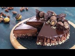 Ferrero Rocher Mousse Cake Sounds Looks And Tastes Incredible Inspired Again By The Irresistible Ferrero Rocher Truffles T Nutella Mousse Mousse Cake Nutella
