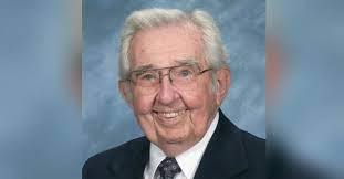 Kenneth Apple's Instagram, Twitter & Facebook