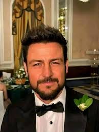 Should I cut my hair and make it blonde hair