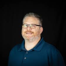 Keith Winnett's Instagram, Twitter & Facebook