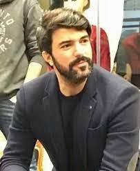 Twitter Engin Akyurek Best Actor Handsome