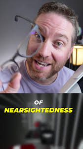 Dealing with Nearsightedness in Virtual Reality