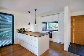 pin von mira auf kuche modernes stadthaus stadthaus haus