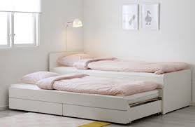 Probably the best thing about temporary bedding for guests is that you have plenty of options to choose from. 7 Best Guest Beds From Inflatable Mattresses To Murphy Beds