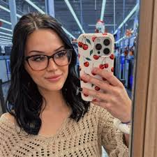 Lash tech in Manhattan with good retention?