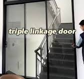 Triple linkage door, #slidingdoor #slidingdoors #foldingdoor #door  #aluminium #alloy #interiordesign #install #tottme #tottmetal