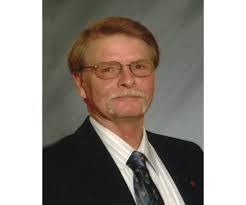 Kenneth Lomax's Instagram, Twitter & Facebook