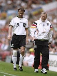 Issus des six différents groupes ; Looking Back At The Best Kits Of Euro 96 Soccerbible