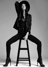 Black And White Photoshoot Makeup Fashion Photography Editorial Studio Makeup 39 New Ideas Photography Poses Women Studio Photography Poses Fashion Photography Poses