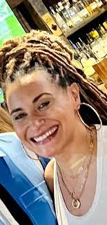 Cara Graham's Instagram, Twitter & Facebook