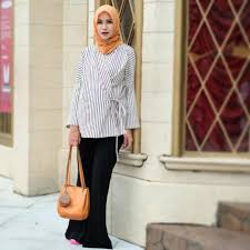 Baju kerja wanita hijab, baju kerja wanita hijab modis, baju kerja kantor wanita hijab, baju kerja wanita berhijab, baju kerja wanita muslimah modis, model baju kerja wanita berjilbab, model baju kerja. 5 Model Baju Kerja Ibu Hamil Berjilbab Yang Wajib Anda Miliki Glitzmedia Co