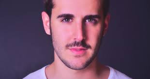 Danny Leiva: Biografía