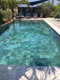 Carrelage Pour Piscine Verte Ce Carrelage Effet Pierre Naturelle Indonesienne Vous Donnera Une Eau Couleur D Piscine Verte Carrelage Piscine Piscine Carrelee