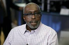 Comparison of human and AI-generated sketches about Wilt Chamberlain's  100-point game