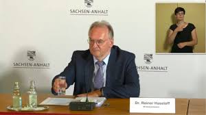 Er ist ein garant politischer stabilität. Regierungserklarung Von Ministerprasident Reiner Haseloff Zur Corona Politik Hallespektrum De Onlinemagazin Aus Halle Saale
