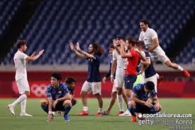 May 30, 2021 · 지난해 한국 가족의 평균 가구원수는 2.3명으로 2010년 2.9명, 2015년 2.8명에서 크게 줄어들었다. B5euwgtjoxyo M