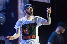 Eminems Kamikaze On The Brink Of Chart History In U K