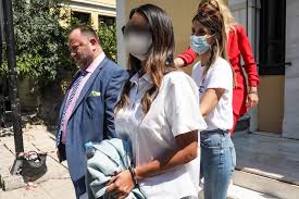 Προφυλακιστέα κρίθηκε πριν από λίγο η 31χρονη αφροδίτη μπάρμπα με τη σύμφωνη γνώμη ανακρίτριας και εισαγγελέα.το μοντέλο, που συνελήφθη το περασμένο σάββατο στη γλυφάδα έχοντας κάτω από το κάθισμα του πολυτελούς. Pam78oxaxx08jm