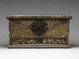 桃山時代 幾何蒔絵螺鈿洋櫃 chest with a single drawer period momoyama period 1573 1615 date late 16th early 17th century cu art antique trunk metropolitan museum of art