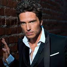 He is best known for the songs right here waiting, now and forever and hazard. Richard Marx Youtube