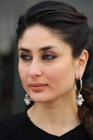 Glamorous Kareena Kapoor Photos In Black Dress Kareena Kapoor Photos Kareena Kapoor Wallpapers Beautiful Bollywood Actress