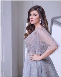 جولولي ياسمين عبدالعزيز تجمع بين الشقاوة والأنوثة في أحدث جلسة تصوير صور Fashion Formal Dresses Long Dark Hair