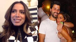 No sales reported in the last 12 months. Anitta Conta Como Conheceu O Atual Namorado O Empresario Michel Chetrit E Revela Diferenca De Paquera No Brasil Hugo Gloss