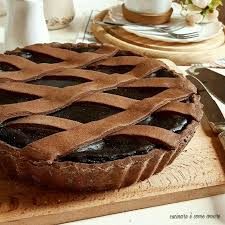 Un guscio friabile di pasta frolla al cacao accoglie una crema pasticcera al cioccolato bianco super cremosa. Crostata Cioccolato Con Crema E Pasta Frolla Al Cacao Cucinare E Come Amare