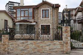 Dış cephe için duvar çeşitleri arasından bir seçim yapmak o kadar da kolay bir şey değildir. Konut Villa Dekoratif Tas Tugla Beton Kaplama Uygulamalari
