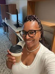 Finding strength in faith as a single mom abroad