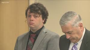 Man Sets Fire, Destroys Bldg, Gets Probation