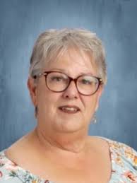 Donna Goyer's Instagram, Twitter & Facebook