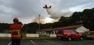 Feu translated between french and spanish including synonyms, definitions, and related words. Feu De Foret En Cours A Anglet Des Habitants Evacues