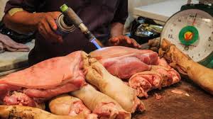 Dendeng refers to thinly sliced dried meat in indonesian cuisine.it is preserved through a mixture of sugar and spices and dried via a frying process. Orang Ini Tanya Apakah Dendeng Babi Halal Jawaban Pedagang Bikin Ngakak