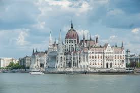 Budapest motels budapest campgrounds budapest hostels budapest green hotels budapest business hotels budapest casinos budapest beach hotels budapest spa resorts budapest. Ungarisches Parlament Sehenswurdigkeiten In Budapest