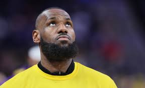 LeBron James bate recorde da NBA com participação no Jogo das Estrelas