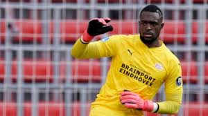 Explore tweets of yvon mvogo @ymvogo on twitter. Torwart Karussell Bei Rb Leipzig Um Gulasci Und Mvogo