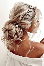 Clip In Hair Extensions In 2020 Wedding Hair Inspiration Wedding Hairstyles Updo Hair Styles